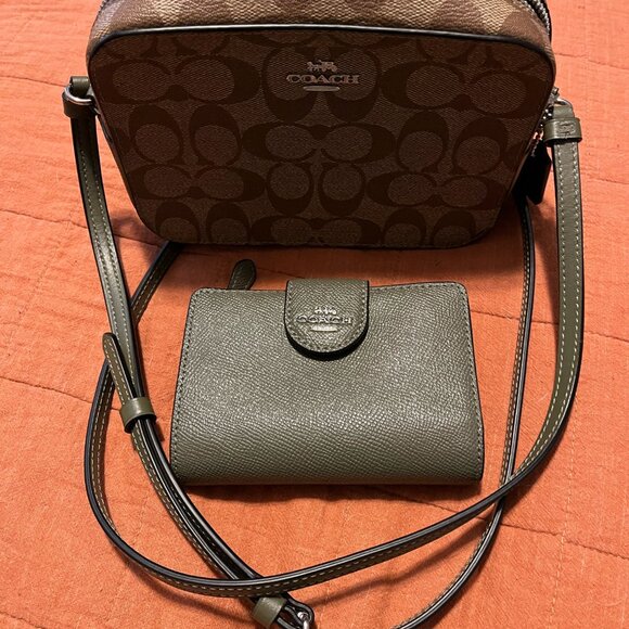 Coach Mini Camera Bag and Wallet - Picture 3 of 4